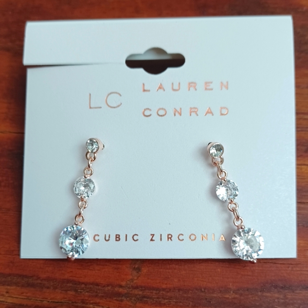 LC LAUREN CONRAD DANGLE EARRINGS